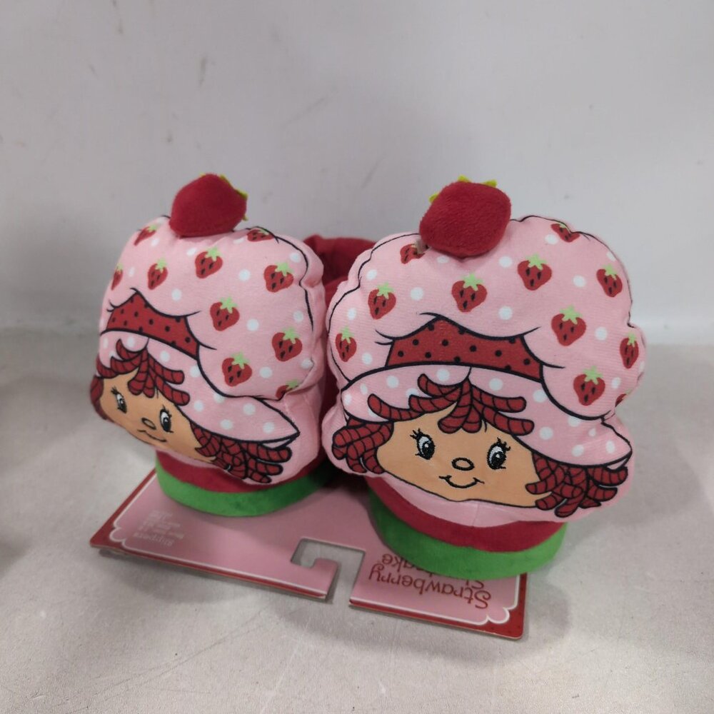 Strawberry Shortcake Bundle Slippers sz 7/8, 2 dolls, pillow, backpack & more - Picture 4 of 7